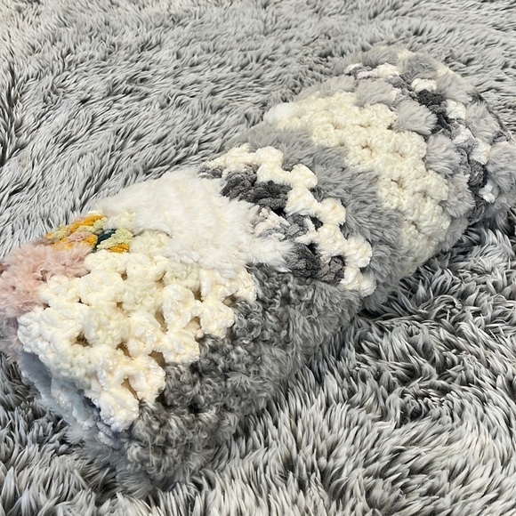 Handmade Crochet Granny Square Velvet Plush Faux Fur Throw Blanket - Picture 2 of 5